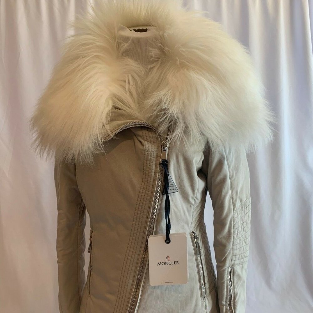 Moncler Choisia Goat Fur Collar Down Asymmetric Jacket NWT 1 SMALL Stone $1810